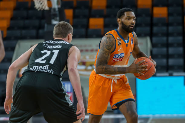 力也备受关 力也备受关