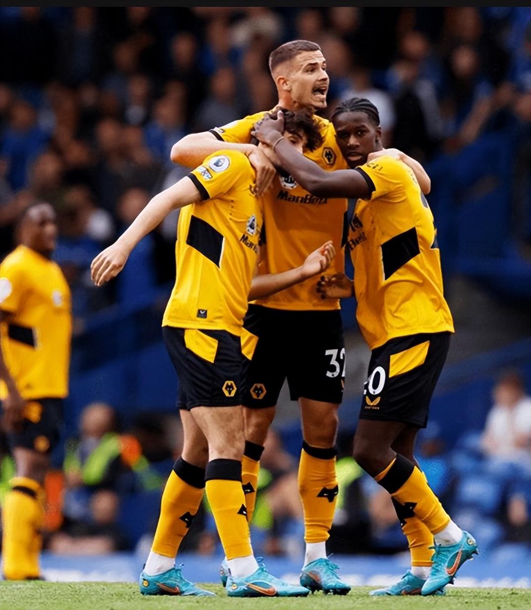 赛季结束前 赛季结束前